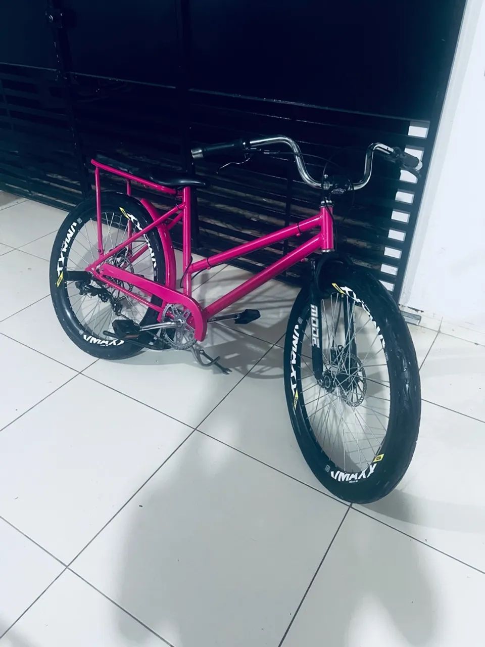 Vendo bicicleta zera tem nem 1 mês de uso  - Foto 3