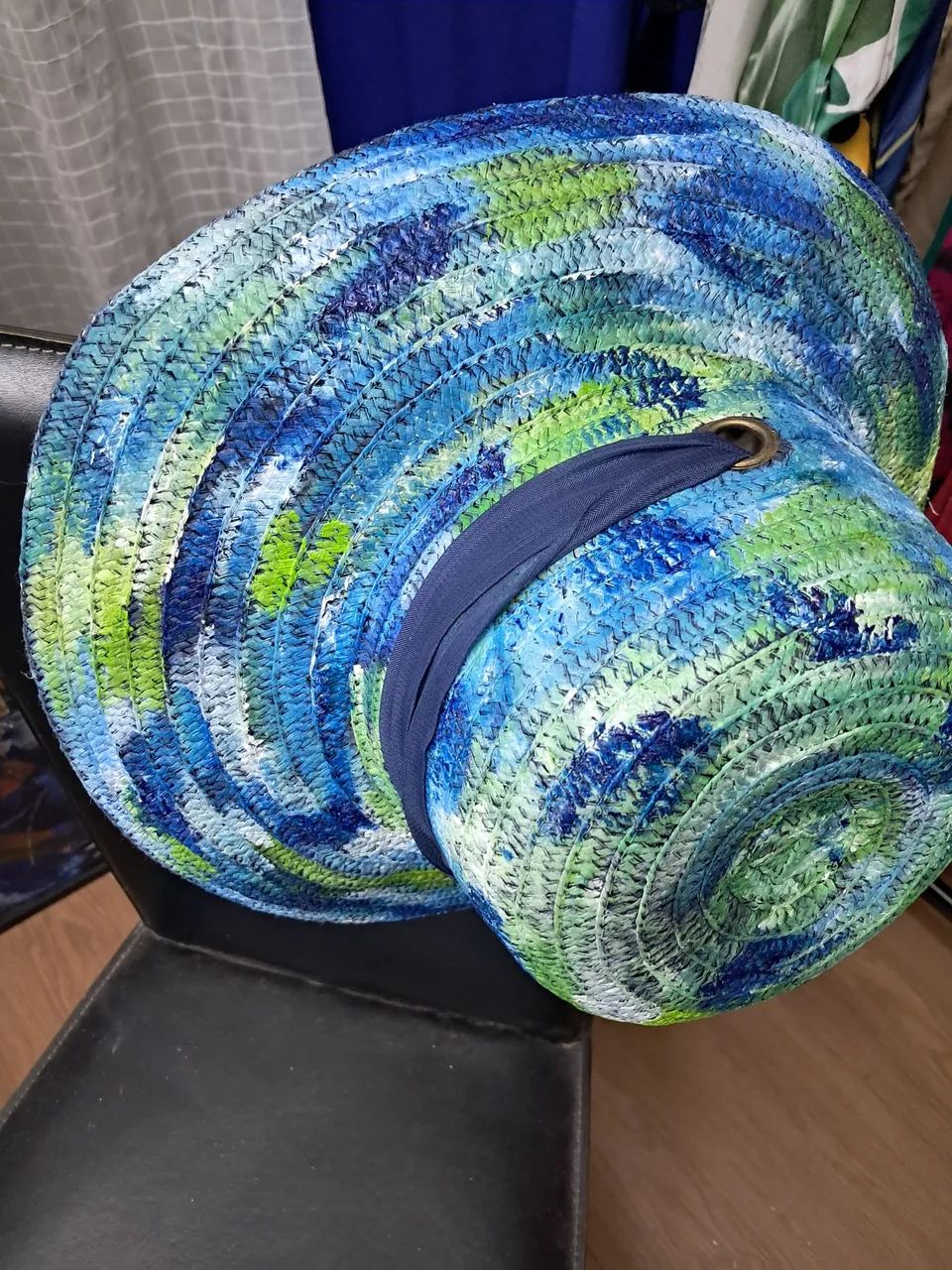Chapéu com pintura exclusiva  - Foto 2