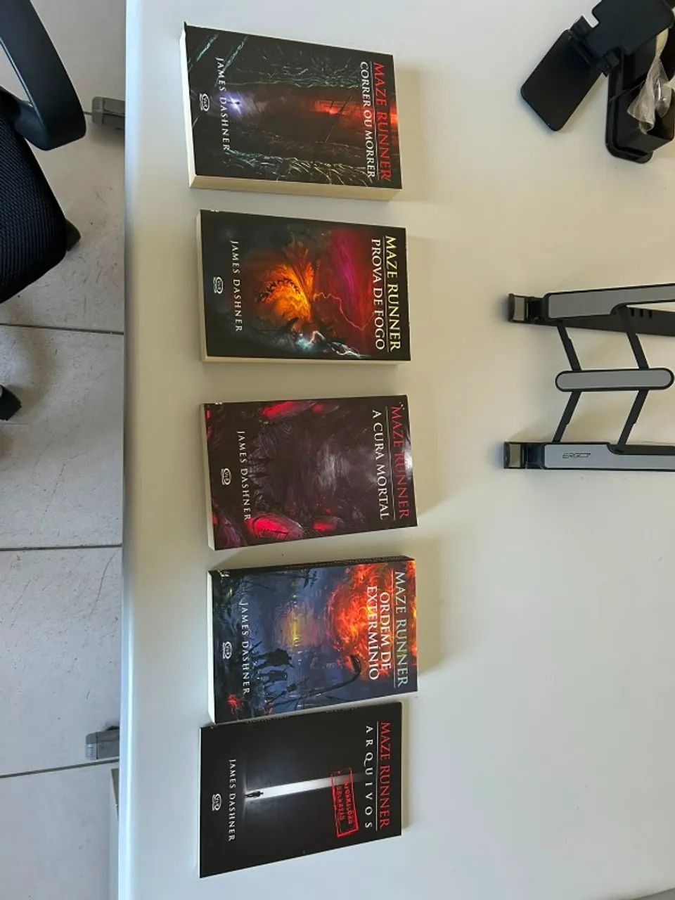 Box livros MAZE RUNNER - Foto 3