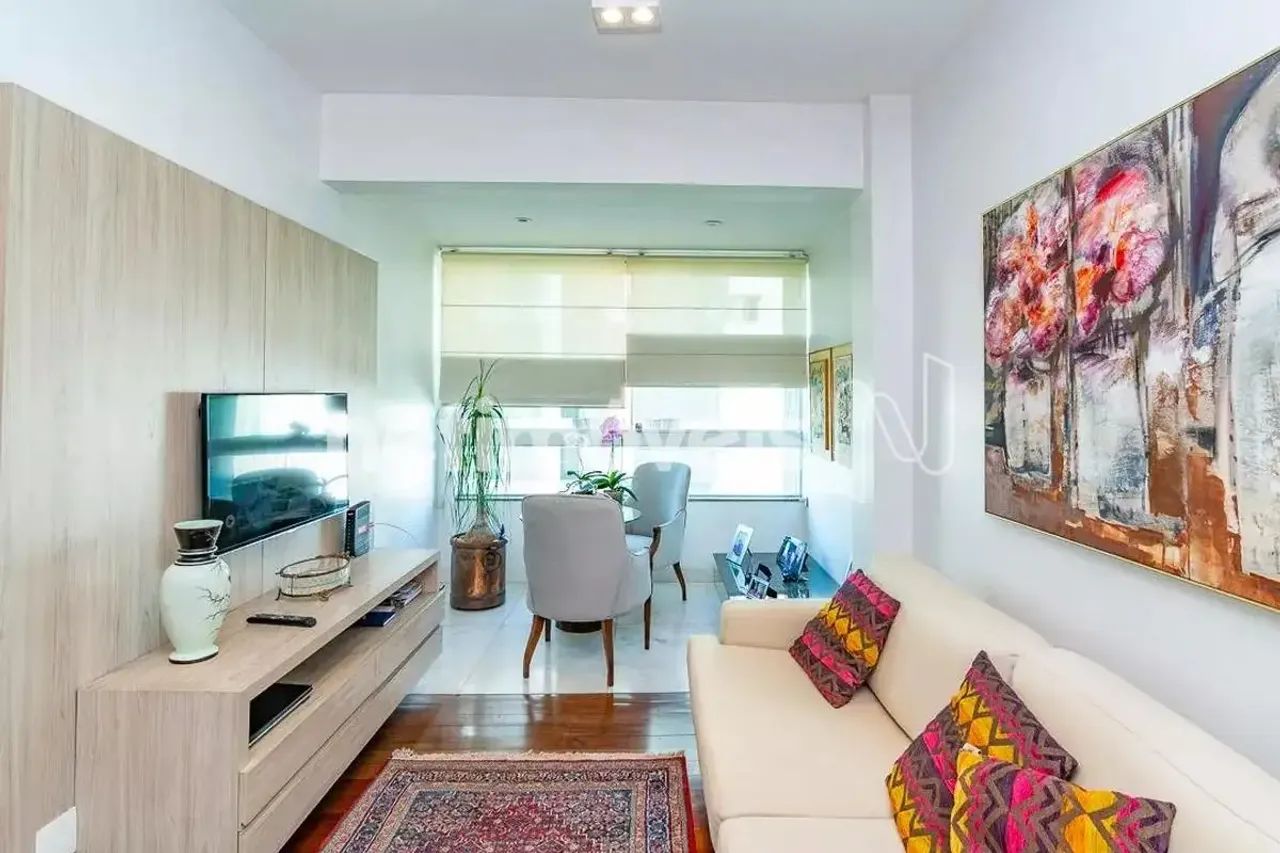 Apartamento 3 Quartos ao Lado do Pátio Savassi  2 Vagas e Lazer