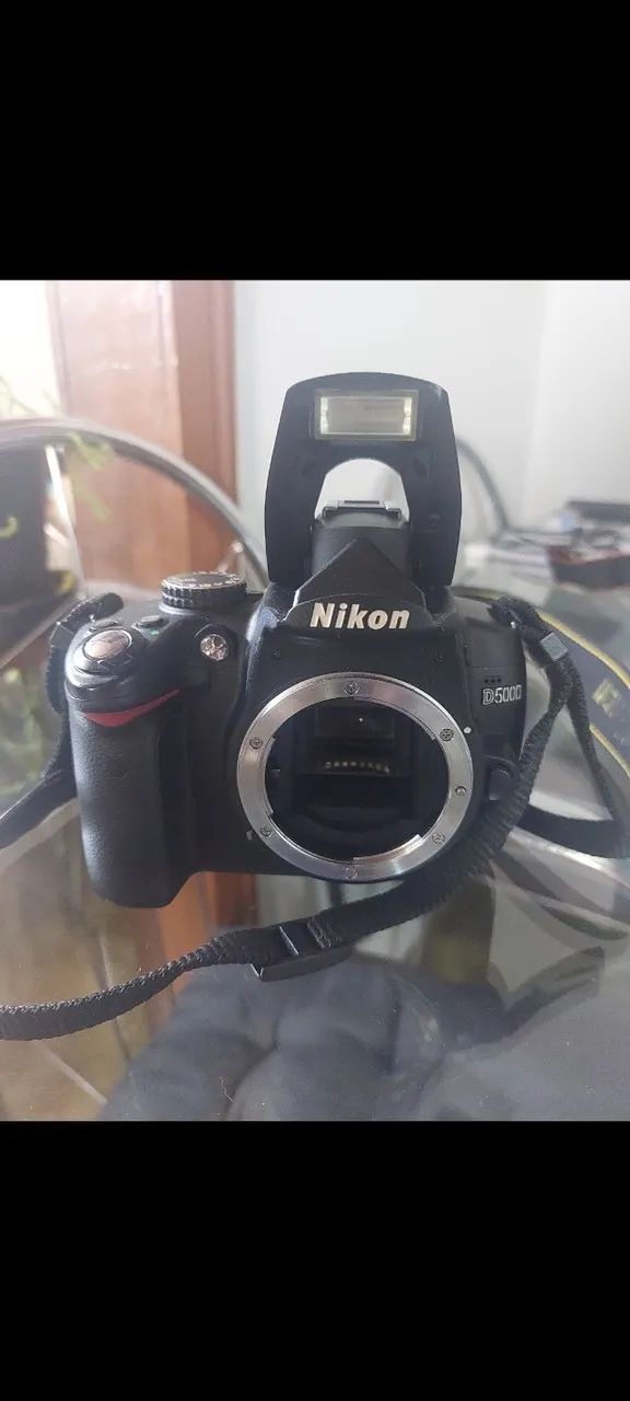 Kit Nikon D5000