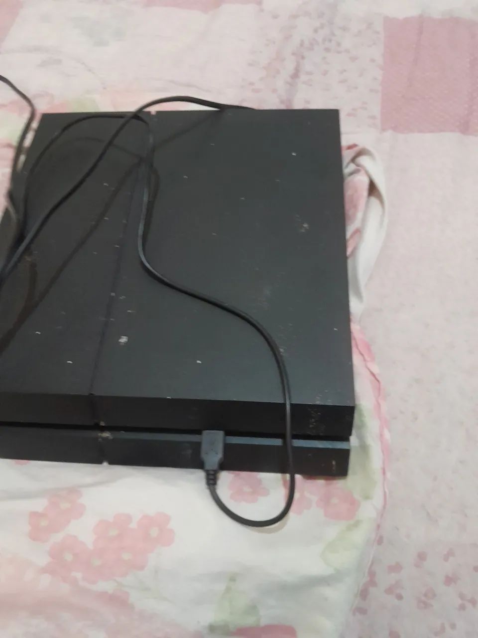 ps4 com 2 controles  - Foto 3