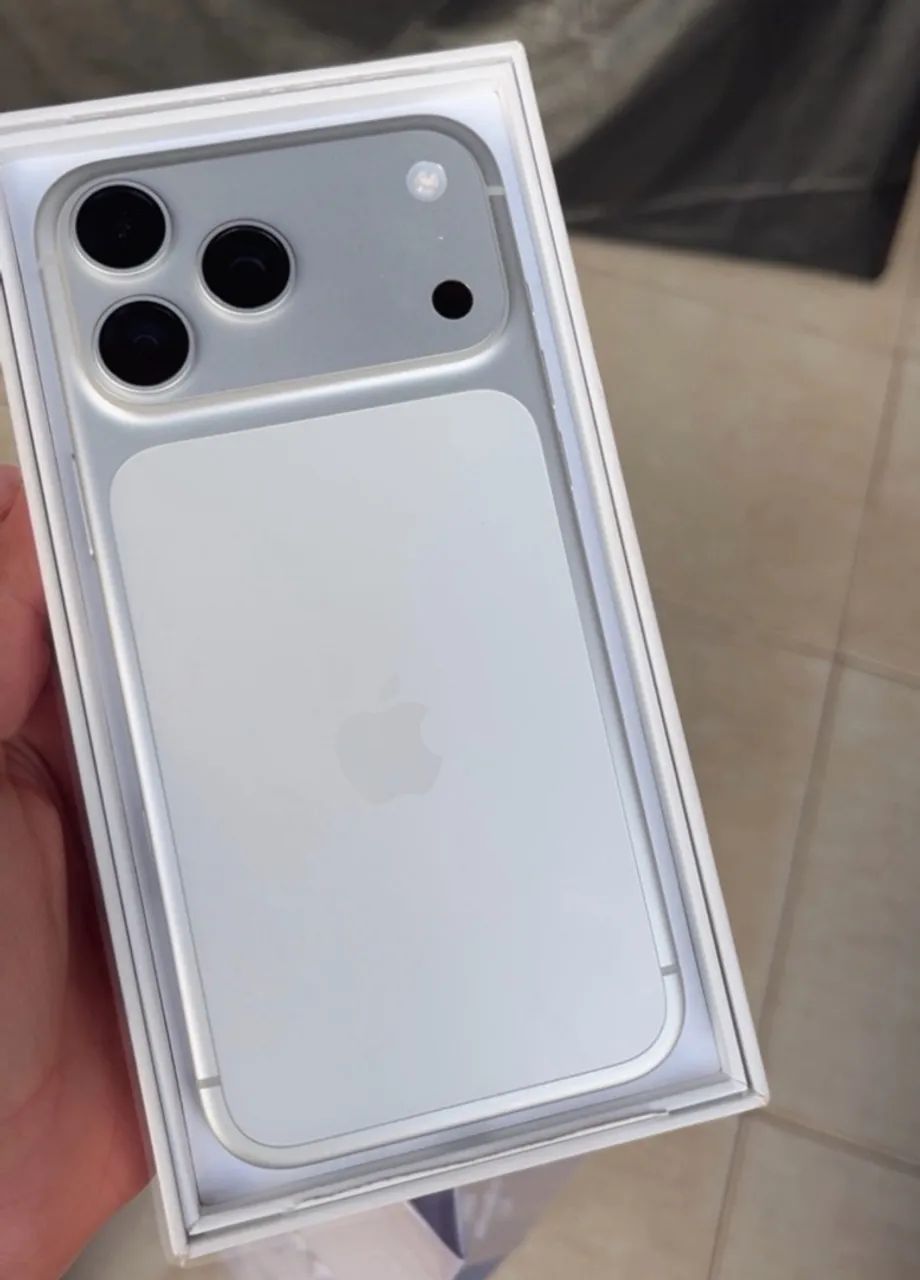 IPHONE 17 PRO MAX