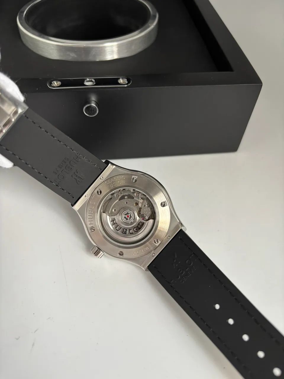 Relógio Hublot Classic Fusion Automático - Elegância e Exclusividade - Foto 3