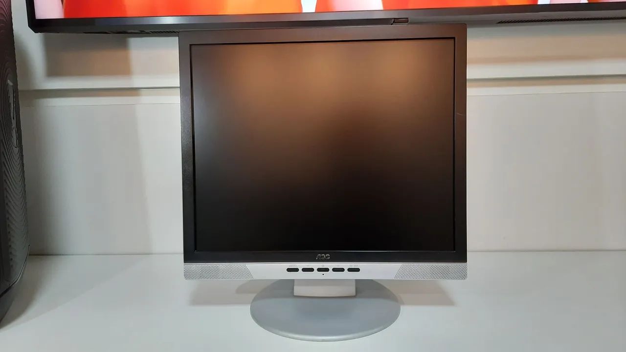 Monitor AOC 17" LCD (Modelo 712Sa) - Funcionando (Ideal p/ CFTV e PC) - Foto 2