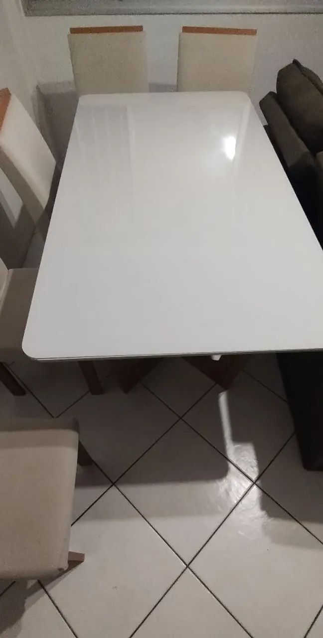 Jogo de mesa e 6 cadeiras - Foto 5