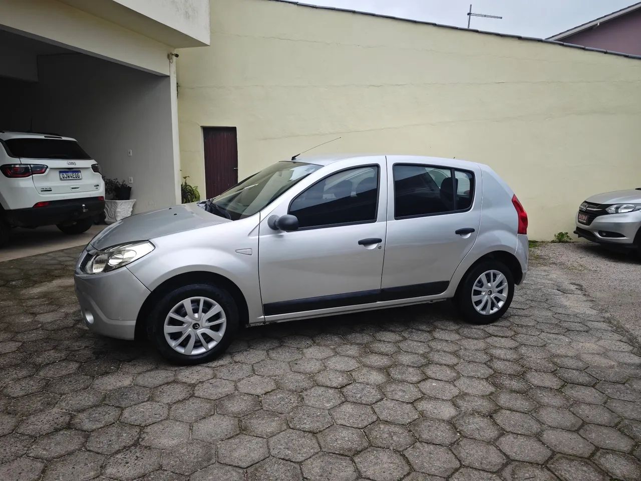 Renault Sandero Expression Hi-flex 1.6 8V 5P 2009 - Foto 5