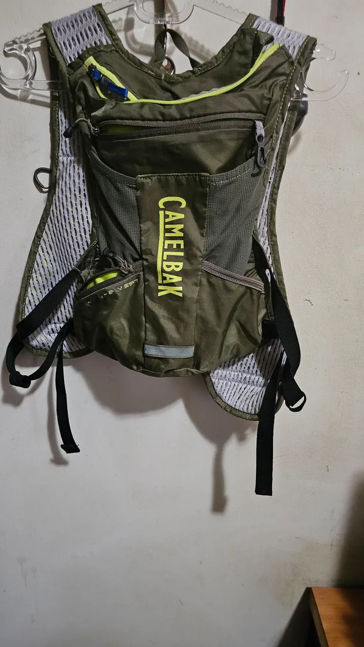 Mochila de hidratação Camelbek (com reservatório 1,5L)