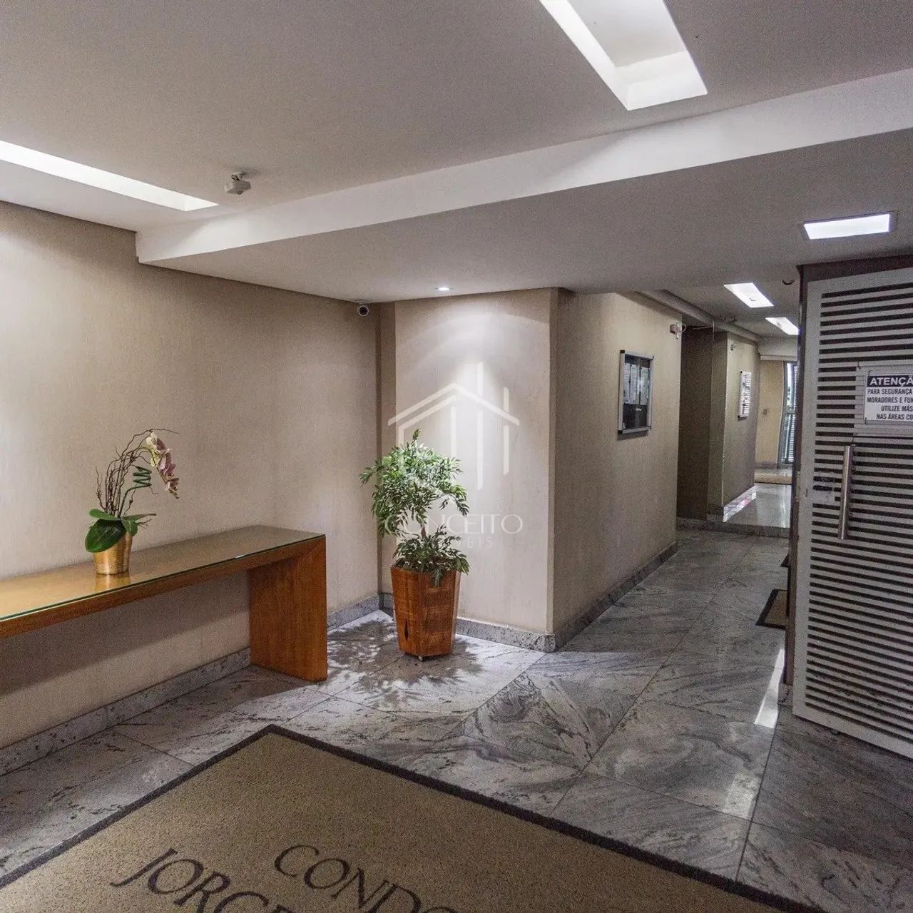 Apartamento tres quartos /graça/elevador - Foto 2