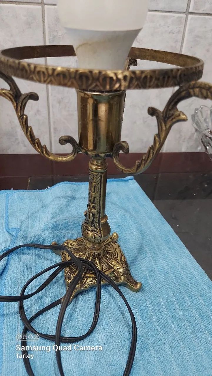 Vendo abajur de bronze  - Foto 2