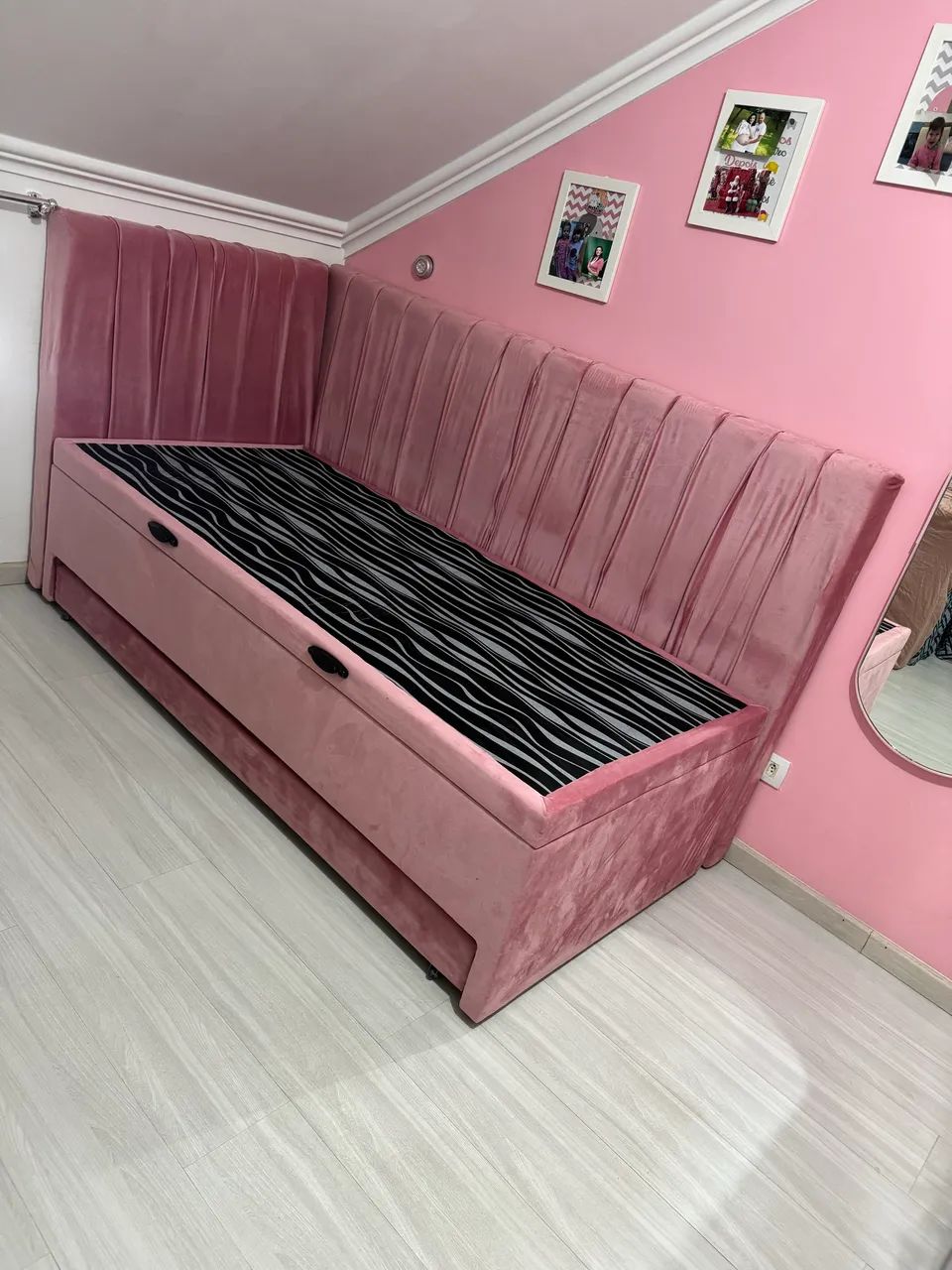 Vendo base box baú com cama auxiliar - Foto 2