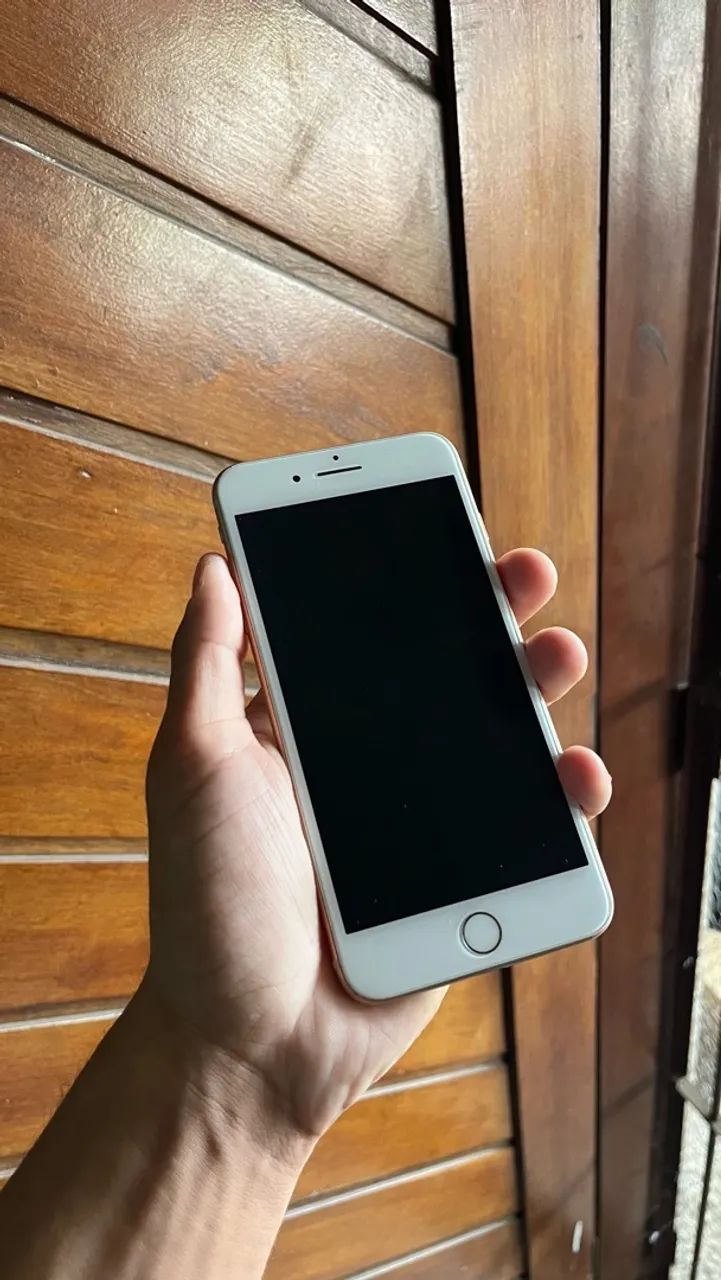 Iphone 8 Plus (leia a descrição) - Foto 2