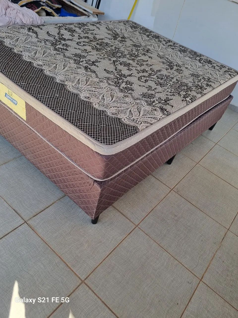 Cama Box casal colchão molas bem conservada ENTREGO  - Foto 4