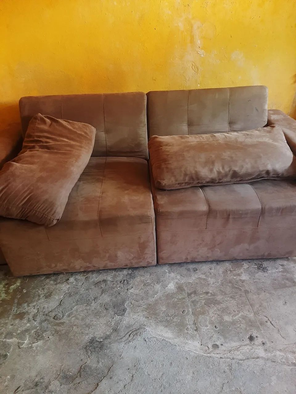 vendo um sofá em ótimo estado 