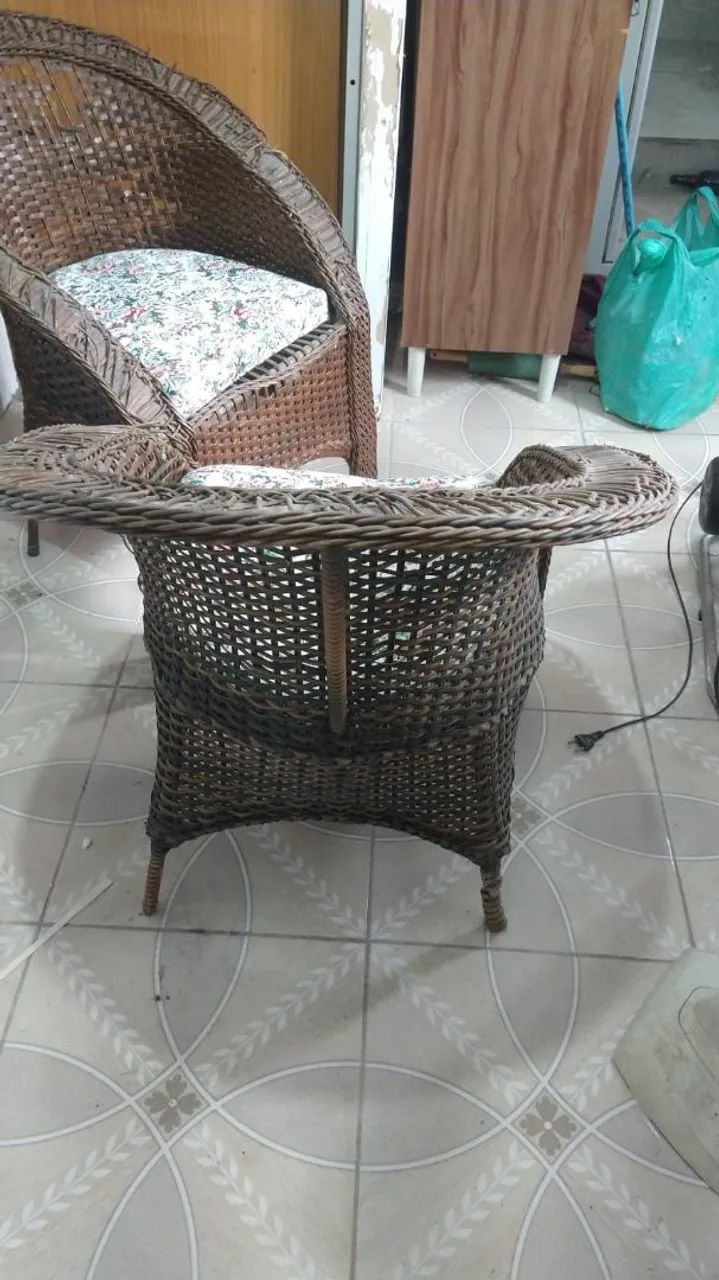 Vendo 02 cadeiras de vime - Foto 3