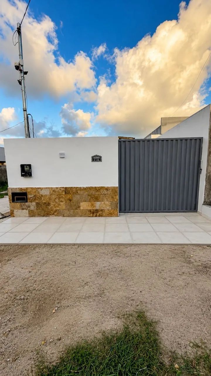 Casa nova com piscina em Jacumã - 2 quartos, suíte e 3 vagas