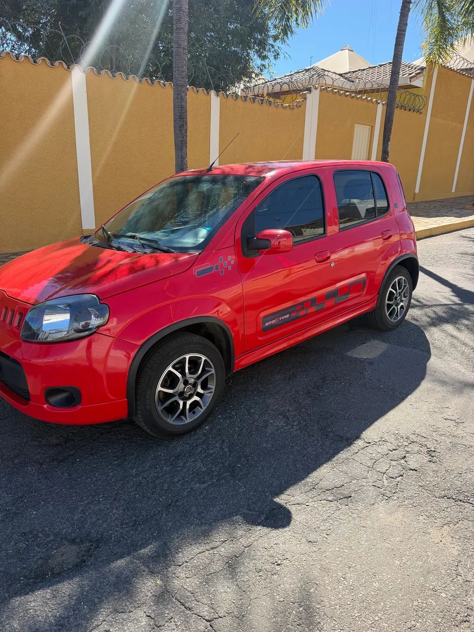 Fiat Uno Sporting 1.4 EVO Fire Flex 8V 4P 2012 - Foto 2