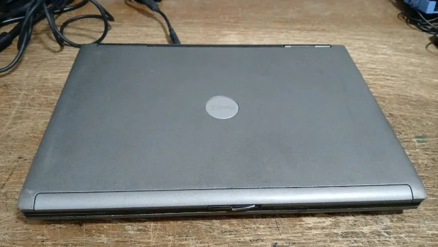 Notebook Dell com Porta Serial - Foto 2