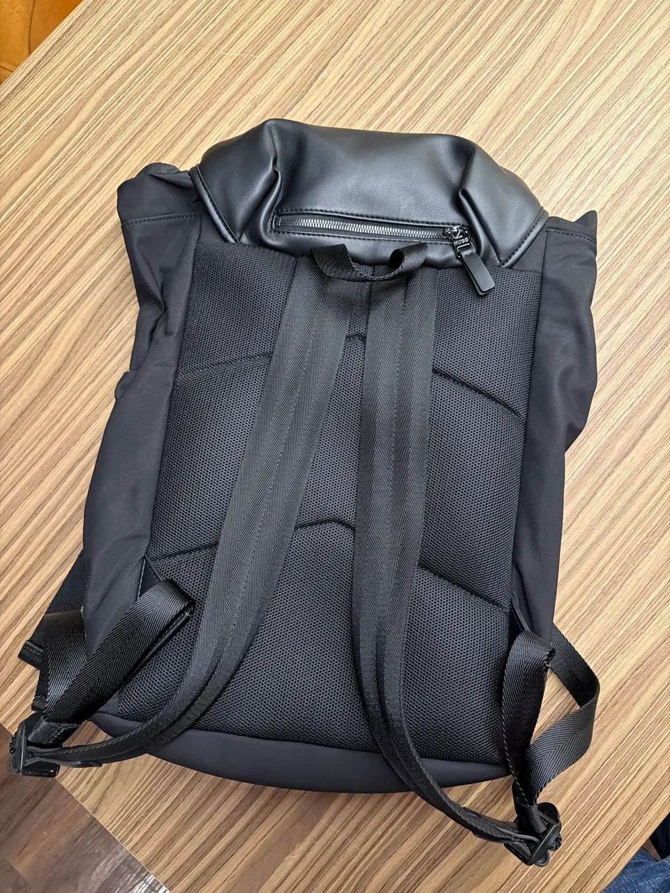 Mochila Hugo preta - Foto 3