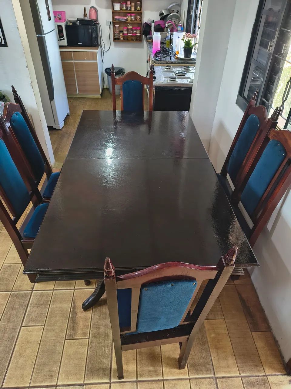 Vende-se mesa com 6 cadeiras  - Foto 2