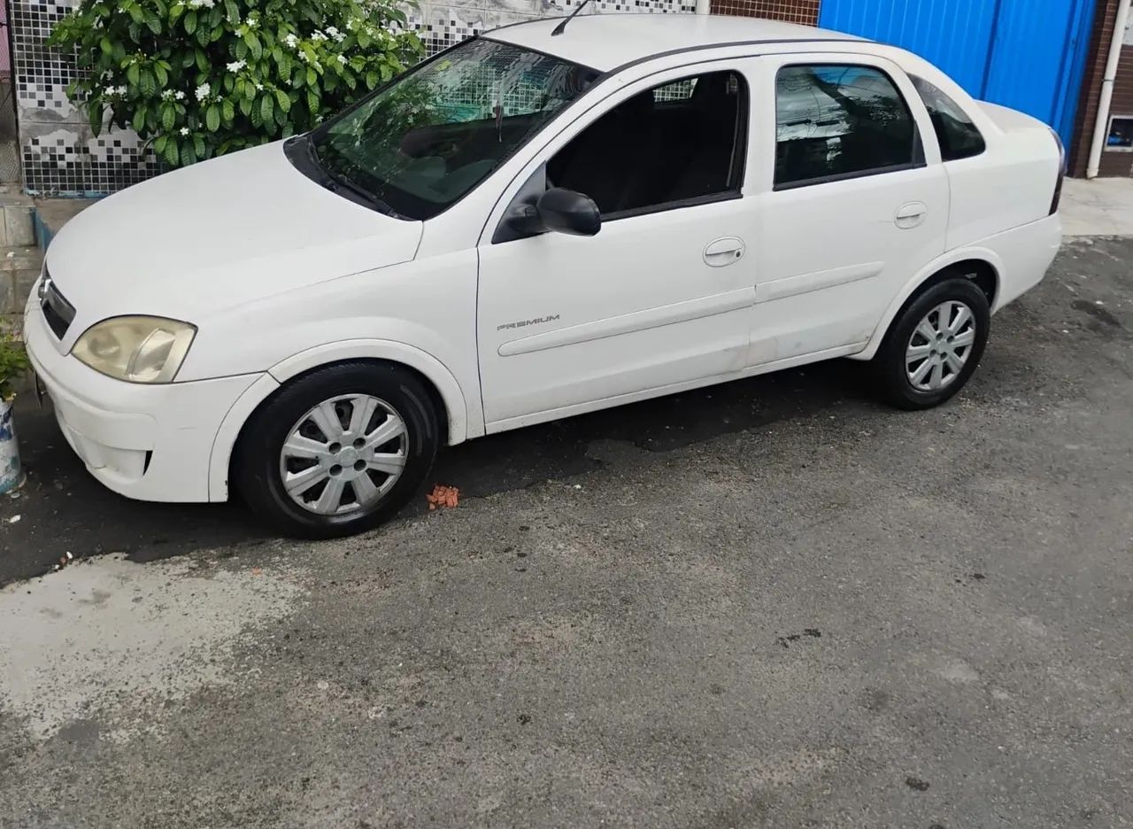 Chevrolet Corsa Corsa Sed. Premium 1.4 8V ECONOFLEX 4p 2011