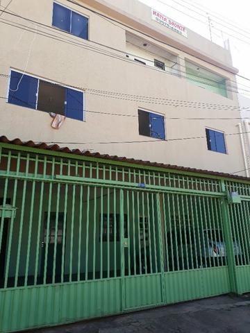 Excelente prédio com 7 aparts,1 loja,+1 terraço renda de 7 mil mês, na qr 410 Samambaia No - Foto 10