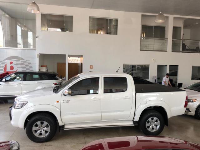 TOYOTA HILUX 2013/2014 2.7 SR 4X2 CD 16V FLEX 4P AUTOMÁTICO - Foto 8