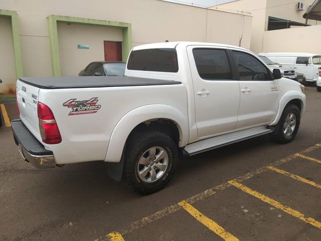 Toyota Hilux -Vendo ou troco!! - Foto 4