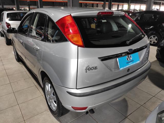 Ford Focus Hatch Ghia 2.0 16V Duratec Gasolina Manual - Foto 6