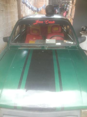 Vendo esse chevet com 4 documento e uma multa ou troco por terreno