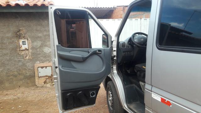 Sprinter 2005 prata executiva 40 mil - Foto 3