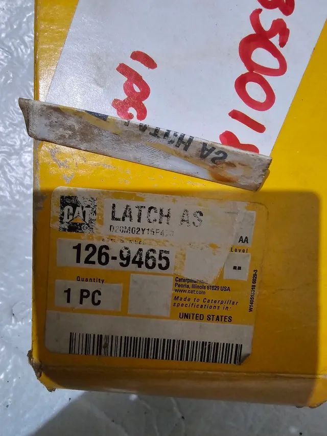 Caminhão fora estrada caterpillar trava fechadura porta nova original 1269465 - Foto 5
