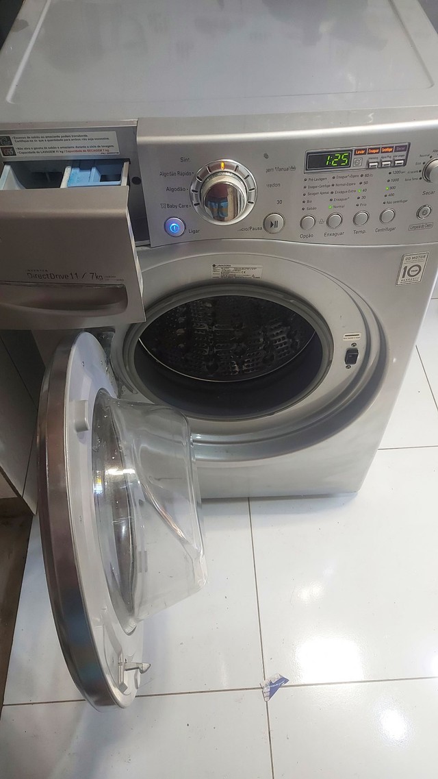 Maquina de lavar roupas  11 kg 