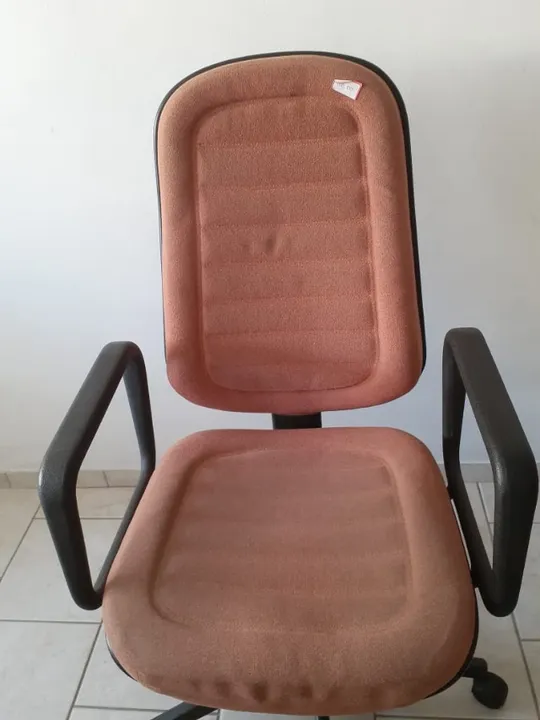 Cadeira Diretor muito confortável