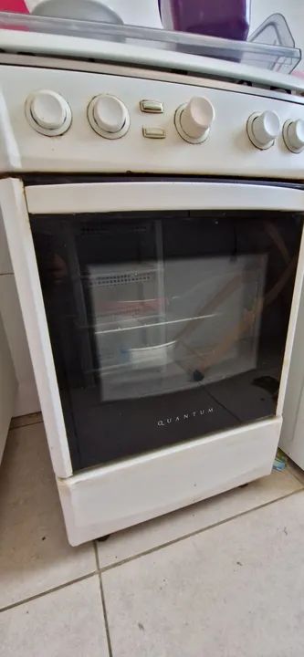 Fogão a Gás 4 Bocas com Forno - Usado - Foto 2