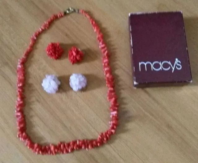 Conjunto de colar e brincos Macy's
