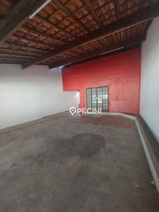 Casa com 03 dormitórios - Foto 2