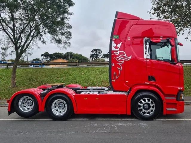 Scania R450 6x2 Highline Ano 21 Euro 5 Farol de teto grade Geladeira Carenagem Lateral  - Foto 5
