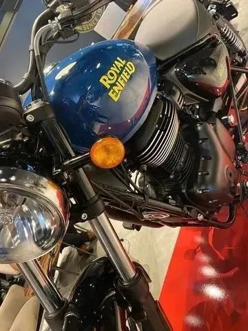 *Royal Enfield Meteor Fireball 350 Matt Green 2024* EXTRA - Foto 4