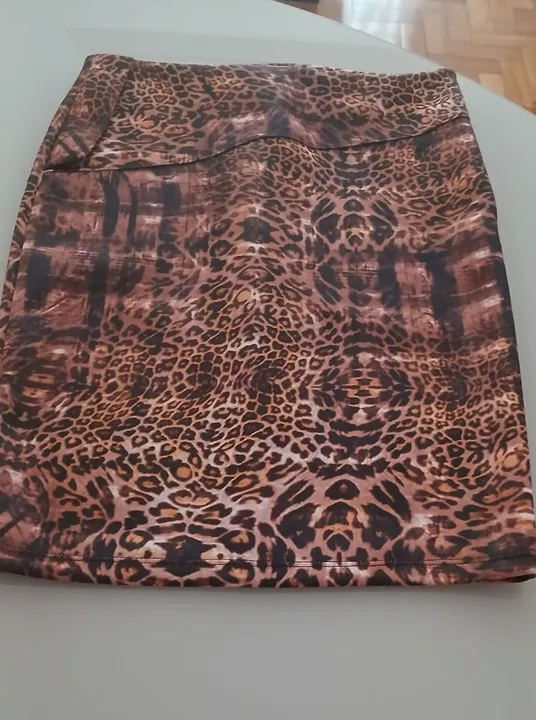 Vendo Saia Estampada Letícia Fashion