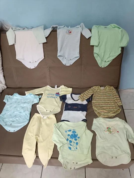 Lote de Roupas de Bebê - Macacões e Bodies - Tamanho RN,P, M, GG, tamanhos variados 