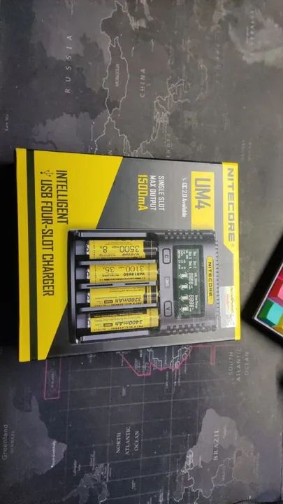 Carregador de Bateria/Pilha Nitecore UM4 - 4 Slots - Foto 3