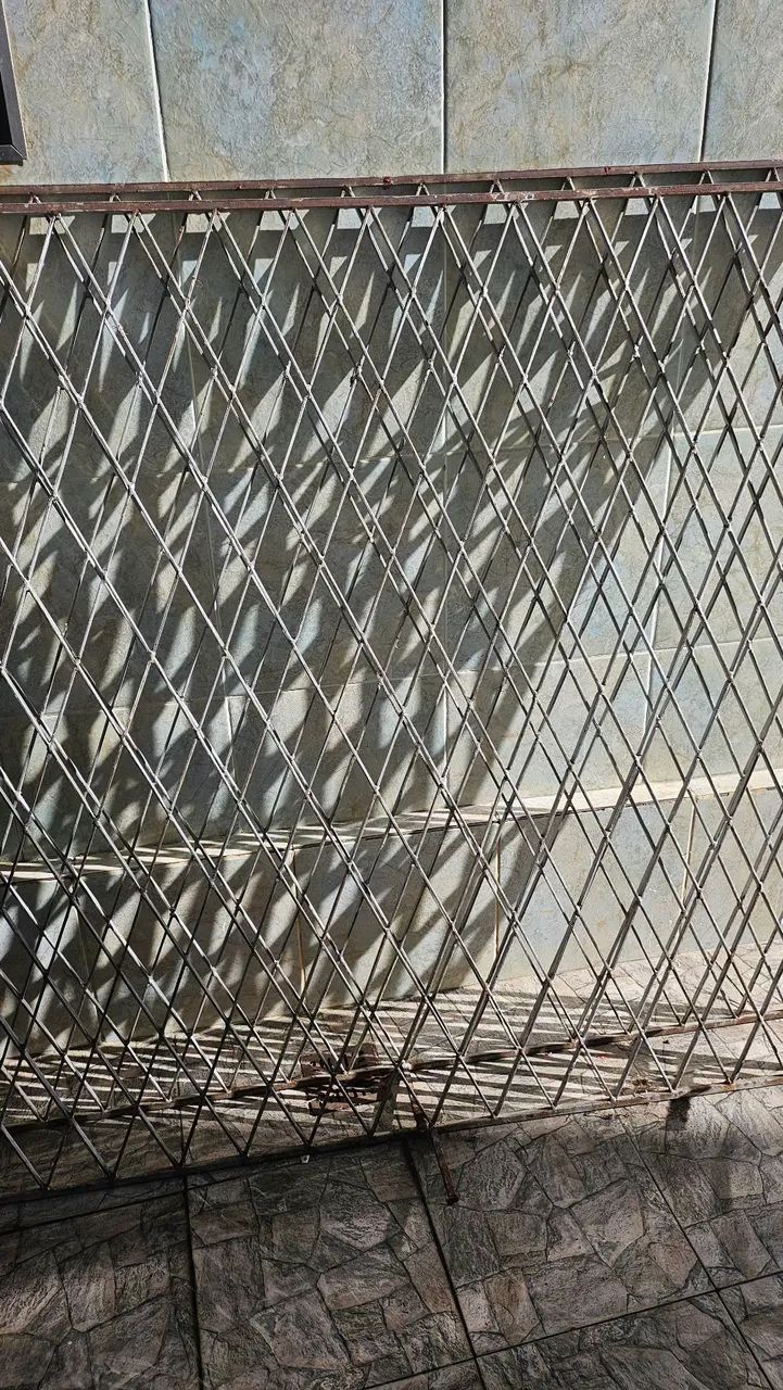 Vendo grade de ferro !!!64872652915202121