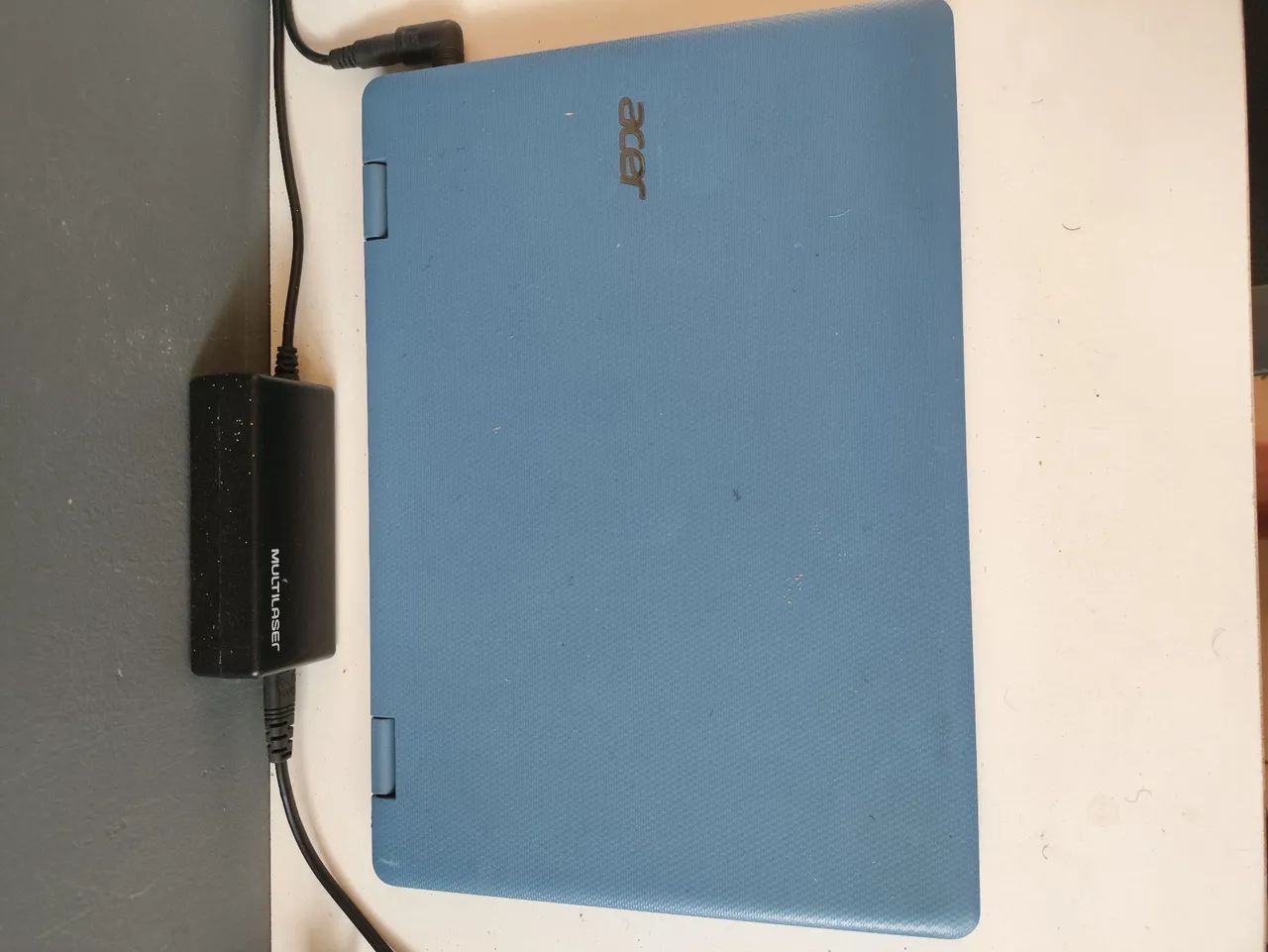 Vendo netbook 