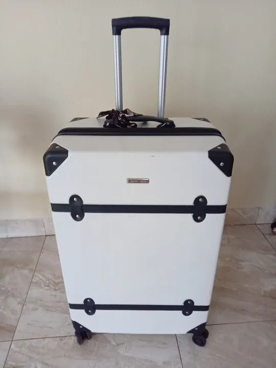 02 Mala de Viagem Semi Nova