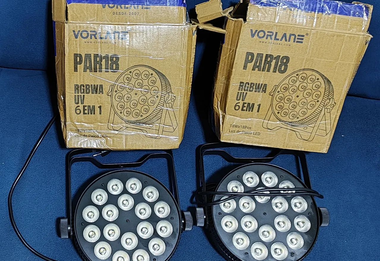 2 Par leds18 por 18   de Iluminação LED RGBWA UV 6 em 1