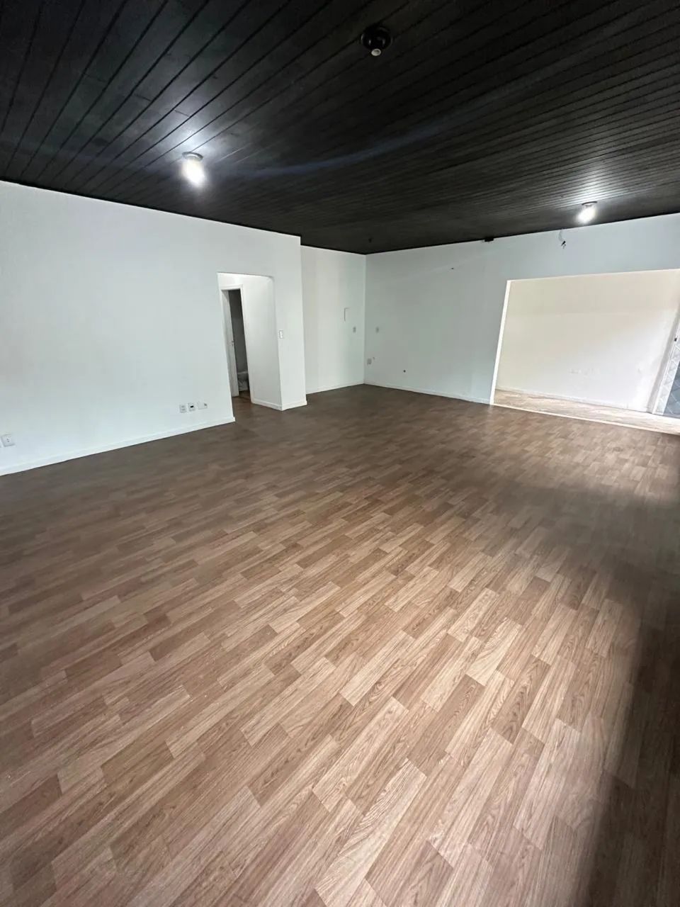 Casa com salas comerciais  - Foto 8