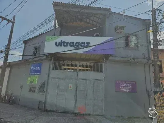 Prédio comercial para venda, ficam 100 botija de gás, 100 agua mineral, 01 moto, computado