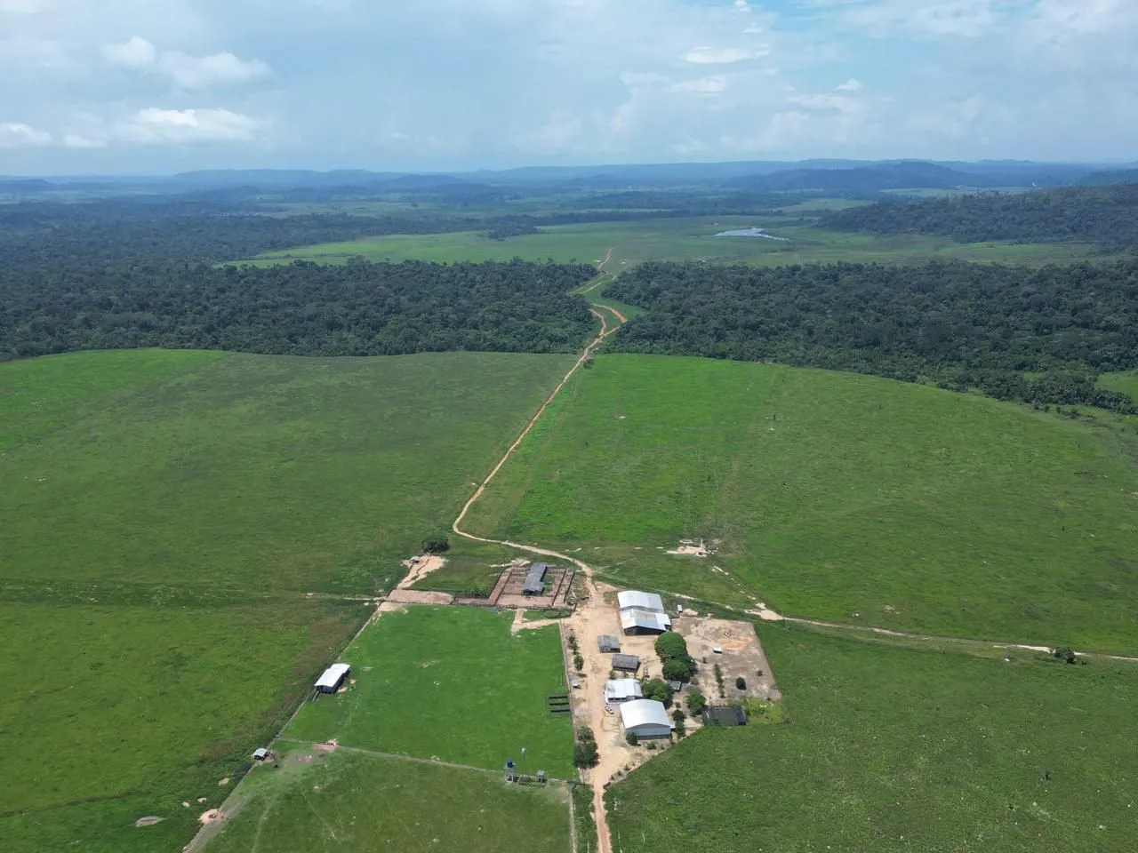 Fazenda 3.700hec em novo progresso PA. Rod. 163 2.350hec abertos