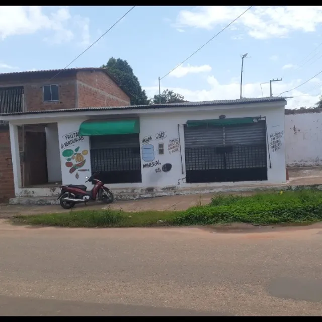 ÓTIMA OPORTUNIDADE... Ponto comercial em rua movimentada(aceito troca)